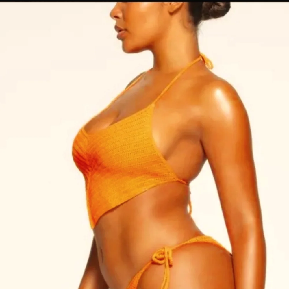 NWT SKIMS CROCHET SWIM HANDKERCHIEF HALTER TOP ORANGE 3X 2X Adjustable